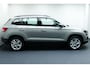 Skoda Karoq 1.5 150pk TSI ACT Style. Carplay/Android Navi, Stoelverw, 17"LMV, Haak 1500kg