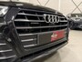 Audi Q5 55 TFSI e quattro Competition 367PK S-Line PANO/LUCHTVERING/TREKHAAK/360CAMERA/MASSAGE/KEYLESS/MATRIX/VIRTUAL/CARPLAY/SFEER/19"/PRIVACY/3X S-LINE/MYTHOSSCHWARZ METALLIC/VOLLEDIG AUDI DEALER HISTORIE,NET OH BEURT GEHAD BIJ 152.329KM