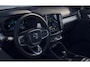 Volvo XC40 B4 211PK Automaat Plus Dark / Navigatie / Camera / Stuur-Stoelverwarming / Adaptieve Cruisecontrol / Harman Kardon / Elektrische best.stoel met geheugen / Connect Microtech-Nubuck / Extra getint glas