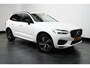 Volvo XC60 Recharge T8 AWD R-Design | Apple Carplay/Android Auto | Audio installatie premium | Cruise control adaptief | Panoramadak |