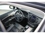 Volvo XC90 T8 AUT8 Plug-in hybrid AWD Ultra Dark | Luchtvering | Semi elektrische trekhaak | Panoramadak met schuif-/kantelfunctie | Bowers & Wilkins High End Audio | Verwarmbare voorstoelen met massagefunctie en ventilatie | Verwarmbare achterbank | Rondomzicht camera | Adaptive Cruise
