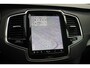 Volvo XC90 T8 AUT8 Plug-in hybrid AWD Ultra Dark | Luchtvering | Semi elektrische trekhaak | Panoramadak met schuif-/kantelfunctie | Bowers & Wilkins High End Audio | Verwarmbare voorstoelen met massagefunctie en ventilatie | Verwarmbare achterbank | Rondomzicht camera | Adaptive Cruise