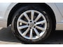 Volkswagen Passat Variant 1.4 TSI PHEV GTE Business 218PK / 160kW DSG, Digital Cockpit Pro (26cm), leder / alcantara bekleding, dodehoekdetectie (side assist), panoramadak, discover pro navigatie, verwarmbare voorstoelen, achteruitrijcamera (rear view), park assist, privacy glas, chrome dakrail en sierlijsten, 17" 'London' LMV, draadloos Apple Carplay & Android Auto, keyless start & entry, draadloos telefoon laden, multifunctioneel lederen stuurwiel, parkeersensoren voor en achter (pdc)