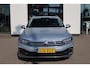 Volkswagen Passat Variant 1.4 TSI PHEV GTE Business 218PK / 160kW DSG, Digital Cockpit Pro (26cm), leder / alcantara bekleding, dodehoekdetectie (side assist), panoramadak, discover pro navigatie, verwarmbare voorstoelen, achteruitrijcamera (rear view), park assist, privacy glas, chrome dakrail en sierlijsten, 17" 'London' LMV, draadloos Apple Carplay & Android Auto, keyless start & entry, draadloos telefoon laden, multifunctioneel lederen stuurwiel, parkeersensoren voor en achter (pdc)