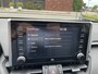 Toyota RAV4 2.5 Hybrid Business Plus Navigatie Trekhaak Camera DAB Adaptieve Cruise Control Leer Elek. Bestuurdersstoel stoelverwarming JBL Audio Carplay Keyless Extra Getint Glas 1e Eigenaar NL Auto Wit Metallic