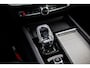 Volvo XC60 2.0 T6 Plug-in hybrid AWD Plus Dark | Facelift | Luchtvering | Heico Body Kit | Selected Level | Black Pack | Schuif Kantel Dak | 360 Camera | Head Up Display | Donker Glas | 22" Vossen | Lederen Bekleding | Diamand Sticksel | Trekhaak |