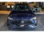 Mercedes-Benz C-klasse 180 AMG Line, 170 PK, AMG/In/Exterieur, Nw/Model, Pano/Dak, Night/Pakket, Camera, 19/Multi/Spaaks, Org NL!!