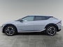 Kia EV6 Light Edition 63kWh 170pk | €8.945 VOORDEEL | STOEL- + STUURVERW. | ADAPTIVE CRUISE | NAVI | 19-INCH LM-VELGEN | CAMERA |