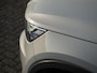 Volvo XC40 1.5 T3 Momentum Pro | Intellisafe ProLine & Surround | Audio Line | El. achterklep | Navi + Apple Carplay & Android Auto | Stoelverwarming | PDC V+A + Camera achter | Full LED | Draadloos opladen
