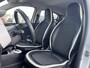 Renault Twingo Z.E. R80 Intens | NL Auto | Verlengde Fabrieksgarantie 01-06-2027 | SOH 94% | 22KW Boordlader | Apple CarPlay/Android Auto | Climate Control | Parkeersensoren | Lichtmetaal | DAB | LED