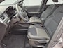 Renault Captur 1.3 mild hybrid 160 evolution Automaat / facelift model 2025 /Navigatie via Apple Carplay of Android Auto / Trekgewicht 1200 kg / Stoelverwarming / Achteruitrijcamera / Cruise control / Draadloze telefoon lader /