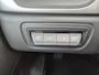 Renault Captur 1.3 mild hybrid 160 evolution Automaat / facelift model 2025 /Navigatie via Apple Carplay of Android Auto / Trekgewicht 1200 kg / Stoelverwarming / Achteruitrijcamera / Cruise control / Draadloze telefoon lader /