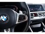 BMW 4-Serie Cabrio M440i High Executive Parking/Driving Assistant - Active Guard Plus - Head up - Ambiance verlichting - Comfort Access - Air collar - Windscherm - Automatisch dimmende binnen/buitenspiegel -