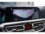 BMW 4-Serie Cabrio M440i High Executive Parking/Driving Assistant - Active Guard Plus - Head up - Ambiance verlichting - Comfort Access - Air collar - Windscherm - Automatisch dimmende binnen/buitenspiegel -