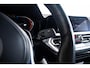 BMW 4-Serie Cabrio M440i High Executive Parking/Driving Assistant - Active Guard Plus - Head up - Ambiance verlichting - Comfort Access - Air collar - Windscherm - Automatisch dimmende binnen/buitenspiegel -