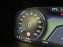Volvo XC40 T4 Recharge R-Design | Stoel en Stuurwielverwarming | Parkeercamera | Standkachel met Volvo On Call App | Leder/alcantara bekleding met wit stiksel | Zitting verlenging voorstoelen | Cruise Control | 19 Inch | Keyless Drive | Parkeersensoren voor+achter | .