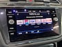 Volkswagen Tiguan 1.5 TSI R-Line Business Automaat | Matrix LED koplampen | Cruise control adaptief | Digitaal Dashboard | Climate Control | comfortstoelen | Apple Carplay/Android Auto | PDC | 19" Lichtmetalen Velgen ( Vestiging - Vianen )