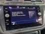 Volkswagen Tiguan 1.5 TSI R-Line Business Automaat | Matrix LED koplampen | Cruise control adaptief | Digitaal Dashboard | Climate Control | comfortstoelen | Apple Carplay/Android Auto | Parkeersensor voor/achter | 19" Lichtmetalen Velgen ( Vesteging - Vianen )
