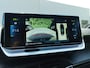 Peugeot e-208 GT EV 3-FASEN 50kWh 136pk | BLACK DIAMOND | PANODAK | NAVI | STOELVERW. | CAMERA | DODEHOEKBEW. | DRAADLOZE TELEFOONLADER