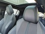 Peugeot e-208 GT EV 3-FASEN 50kWh 136pk | BLACK DIAMOND | PANODAK | NAVI | STOELVERW. | CAMERA | DODEHOEKBEW. | DRAADLOZE TELEFOONLADER