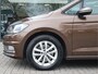 Volkswagen Touran 1.2 TSI Connected Series Navi / Climate / Trekh / Pano / 7 Persoons