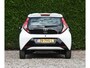 Toyota Aygo 1.0 VVT-i x-play / bekende historie / camera / airco / elek. ramen / audio bediening op het stuur / snelheidsbegrenzer