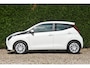 Toyota Aygo 1.0 VVT-i x-play / bekende historie / camera / airco / elek. ramen / audio bediening op het stuur / snelheidsbegrenzer