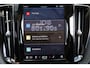 Volvo XC60 T6 Recharge AWD Core Bright - LONG RANGE - Panorama/schuifdak - IntelliSafe Assist & Surround - Adaptieve LED koplampen - Parkeercamera achter - Verwarmde voorstoelen, stuur & achterbank - Parkeersensoren voor & achter - Draadloze tel. lader -  Elektr. inklapbare trekhaak - 19' LMV