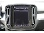 Volvo XC40 B4 Plus Dark | Achteruitrijcamera | Trekhaak, inklapbaar| Google services | Elektrisch bedienbare stoelen | Geheugenfunctie bestuurdersstoel | Harman/Kardon audio | Stoel/stuurverwarming | Apple Carplay | Android Auto |