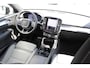 Volvo XC40 B4 Plus Dark | Achteruitrijcamera | Trekhaak, inklapbaar| Google services | Elektrisch bedienbare stoelen | Geheugenfunctie bestuurdersstoel | Harman/Kardon audio | Stoel/stuurverwarming | Apple Carplay | Android Auto |
