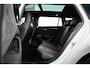 Volkswagen Passat Variant R-Line Edition | Panorama schuifkanteldak | Stoel verwarming | Led Matrix |