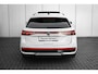 Volkswagen Passat Variant R-Line Edition | Panorama schuifkanteldak | Stoel verwarming | Led Matrix |