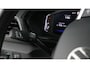 Volkswagen T-Cross 1.0 TSI 110pk Life / Navigatie / Virtuele cockpit / Parkeersensoren