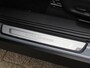Mitsubishi Outlander 2.4 PHEV Instyle+ / Lederen Bekleding / Stoelmassage / Stoelverwarming & Verkoeling / Yamaha Audio / 20" Lichtmetalen Velgen /