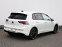 Volkswagen Golf 1.5 eTSI R-Line Edition | Trekhaak | 360 Camera | Keyless | Navigatie | Stoel- en Stuurverwarming | NL-Auto |
