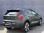 Volvo XC40 2.0 B4 Plus Dark | Lounge pakket | Pixel LED | Leder | Panorama Schuifdak | Harman/Kardon | 360° Camera | Keyless | All Season |
