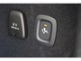 Volvo V60 T8 Plug-in hybrid AWD Ultra Dark | Adaptieve Cruise Control met Pilot Assist | Premium audio by Harman Kardon | 360 graden camera | Elektrisch bedienbaar panoramisch schuif-/kanteldak | Stoelverwarming | Elektrische voorstoelen met geheugen | Stuurwielverwarming | Semi-elektrische trekhaak |