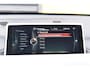 BMW X1 sDrive20i * Sportline * Panorama dak * Trekhaak *Head-up * Stoelverwarming * Leder *