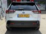 Toyota RAV4 2.5 PLUG-IN HYBRID AWD STYLE 19"LMV BLIND-SPOT JBL-AUDIO STOELVERWARMING 360°CAMERA NL-AUTO