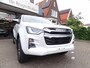 Isuzu D-Max 1.9 Double Cab verlengd 5-persoons V-Cross Automaat BPM-vrij / 20 december 2024 / meest luxe uitvoering / trekhaak / lederen bekleding / Apple carplay / Android Auto / groot scherm / camera
