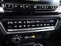 Isuzu D-Max 1.9 Double Cab V-Cross verlengd 5-persoons Automaat BPM-vrij / 20 december 2024 / meest luxe uitvoering / trekhaak / lederen bekleding / Apple carplay / Android Auto / groot scherm / camera