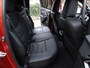 Isuzu D-Max 1.9 Double Cab V-Cross verlengd 5-persoons Automaat BPM-vrij / 20 december 2024 / meest luxe uitvoering / trekhaak / lederen bekleding / Apple carplay / Android Auto / groot scherm / camera
