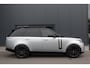 Land Rover Range Rover 3.0 P440e | ACC | 360 Cam | E.Treeplanken | E.Trekhaak 2500kg | 2 Jaar garantie | Stuurverwarming | Leather Package | Verwarming & Koeling 4x | Pano | Lane & Side Assist |  Achterasbesturing | 22" | Head-Up | Lane & Side Assist | Homelink | Black Pack | Apple & Android Carplay | Nieuwprijs: €160.403,-