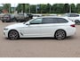 BMW 5-Serie Touring 530e Business Ed. M Sport 44.229 km! / SoH 95.2% / Trekhaak / Panoramadak / Head-up / 19'' / Laser LED / Sfeerverlichting / Leder / Safety-pack / Stuurverwarming / Cruise Control