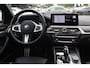 BMW 5-Serie Touring 530e Business Ed. M Sport 44.229 km! / Trekhaak / Panoramadak / Head-up / 19'' / Laser LED / Sfeerverlichting / Leder / Safety-pack / Stuurverwarming / Cruise Control