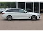 BMW 5-Serie Touring 530e Business Ed. M Sport 44.229 km! / Trekhaak / Panoramadak / Head-up / 19'' / Laser LED / Sfeerverlichting / Leder / Safety-pack / Stuurverwarming / Cruise Control