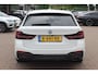 BMW 5-Serie Touring 530e Business Ed. M Sport 44.229 km! / SoH 95.2% / Trekhaak / Panoramadak / Head-up / 19'' / Laser LED / Sfeerverlichting / Leder / Safety-pack / Stuurverwarming / Cruise Control
