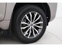 Toyota Land Cruiser 5 pers. 2.8 D-4D Executive | Panoramadak | Trekhaak | Treeplanken | Stoel-/achterbankverwarming | Stoelventilatie | Leder | Dodehoek detectie | JBL