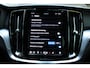 Volvo V60 2.0 B3 Essential Edition | Lichtmetalen Velgen 5-Spaaks 18" | Trekhaak Elektrisch Uitklapbaar | Cruise Control Adaptief Met Stop&Go En Stuurhulp | Achteruitrij Assistent | Dodehoekdetectie Met Correctie |  Voorstoelen verwarmend + Verwarmend Stuur | Electronic Climate Controle | Navigatiesysteem | Apple Carplay/Android Auto |