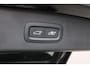 Volvo XC40 T4 Recharge Inscription | Panoramadak Schuif-/Kantelfunctie | Electronic Climate Controle | Elektrisch Verstelbare en verwarmbare voorstoelen | Verwarmbaar stuurwiel | Parkeersensor Voor + Rondomzicht Camera | Premium Audio by Harman Kardon | Apple Carplay/Android Auto |